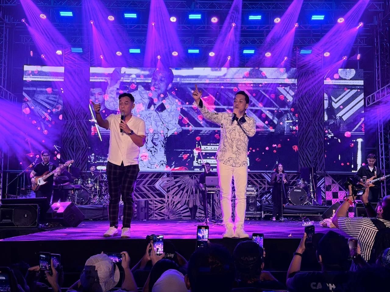 Duet Pongki-Fathur Gebrak Panggung Sanur Village Festival