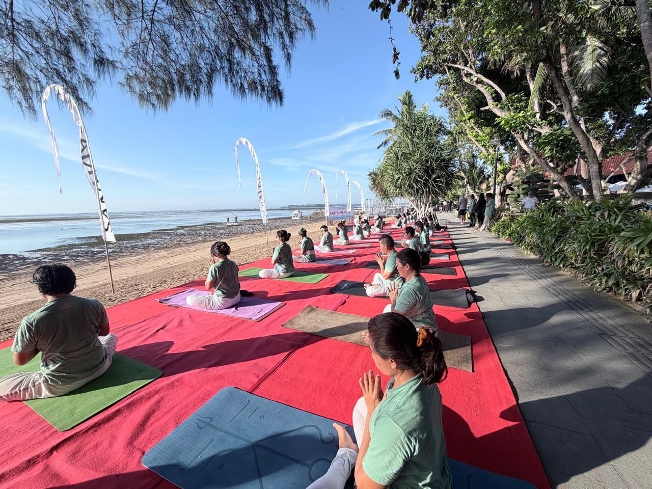 Puluhan Peserta Ikuti Yoga di SVF ke-18